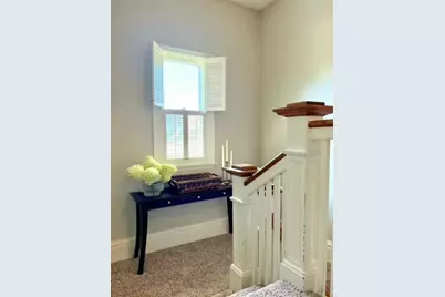 1026 W Douglas Street, Freeport, IL 61032 - Photo 5