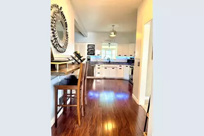 1026 W Douglas Street, Freeport, IL 61032 - Photo 9