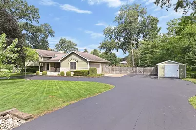 48 Glenda Lane, Plano, IL 60545 - Photo 5