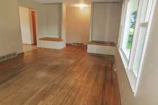 519 Ravine St, South Beloit, IL 61080 - Photo 3