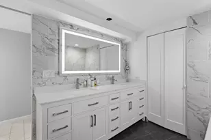 3110 N 76th Ct, Elmwood Park, IL 60707 - Photo 11