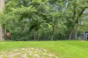 24878 W Highwoods Dr, Lake Villa, IL 60046 - Photo 17