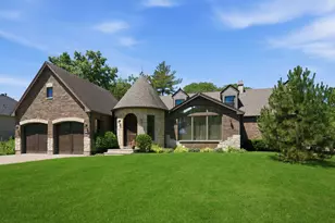 10S230 Grant St, Burr Ridge, IL 60527 - Photo 1