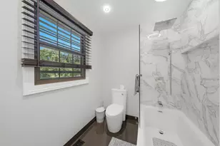10S230 Grant St, Burr Ridge, IL 60527 - Photo 17