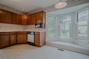 5907 Delaware Ave, Gurnee, IL 60031 - Photo 11