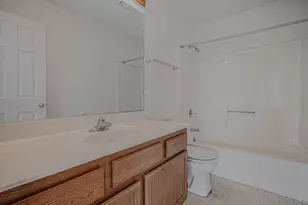 5907 Delaware Ave, Gurnee, IL 60031 - Photo 23