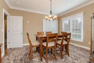 2030 Escalade Rd, Bloomington, IL 61705 - Photo 5