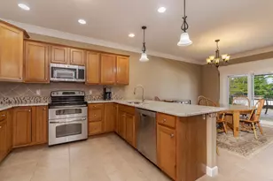 2030 Escalade Rd, Bloomington, IL 61705 - Photo 17