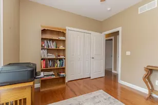 2030 Escalade Rd, Bloomington, IL 61705 - Photo 29
