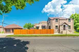 7137 N Francisco Ave, Chicago, IL 60645 - Photo 3