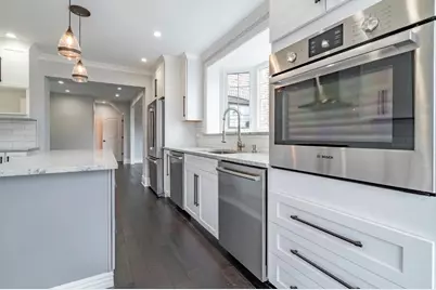 7137 N Francisco Avenue, Chicago, IL 60645 - Photo 11