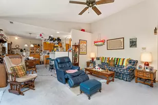 340 Loyola Dr, Elgin, IL 60123 - Photo 3
