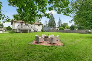 535 Edgemont Ln, Hoffman Estates, IL 60169 - Photo 45