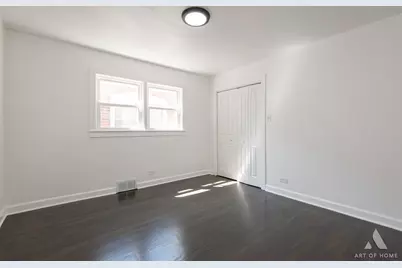 8834 S Oglesby Avenue, Chicago, IL 60617 - Photo 5