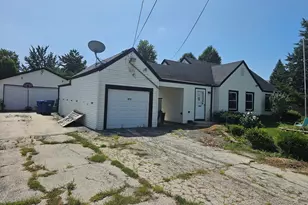 7911 W 92nd St, Hickory Hills, IL 60457 - Photo 5