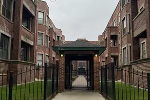 6104 S Dorchester Ave, Chicago, IL 60637 - Photo 1