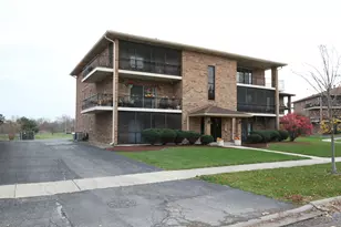 16749 Paxton Ave, Tinley Park, IL 60477 - Photo 3