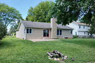 1010 Fox Run Ln, Algonquin, IL 60102 - Photo 31