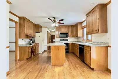 10433 Amber Lane, Orland Park, IL 60467 - Photo 7