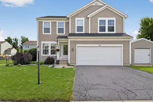 909 Walnut Dr, Kirkland, IL 60146 - Photo 1
