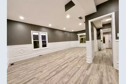 801 S 16th Avenue, Maywood, IL 60153 - Photo 3