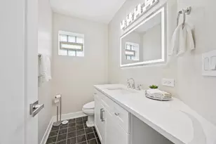 9807 W 57th St, Countryside, IL 60525 - Photo 17