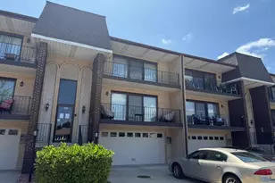 4125 W 93rd Pl, Oak Lawn, IL 60453 - Photo 1