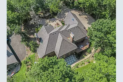818 Fox Glen Drive, Saint Charles, IL 60174 - Photo 39