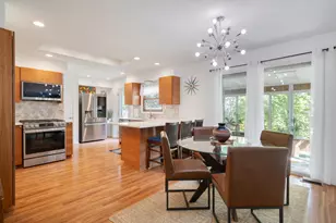 298 Peach Tree Ln, Elk Grove Village, IL 60007 - Photo 7