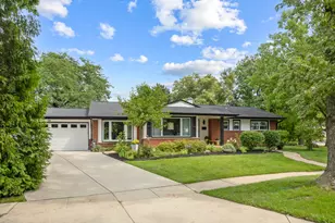 298 Peach Tree Ln, Elk Grove Village, IL 60007 - Photo 27
