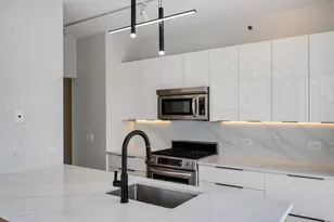 8 E Randolph St, Chicago, IL 60601 - Photo 7