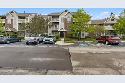 56 Sterling Circle #201, Wheaton, IL 60189 - Photo 3