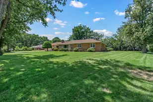 15400 Paxton Ave, South Holland, IL 60473 - Photo 3