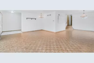 9712 S Kolmar Avenue, Oak Lawn, IL 60453 - Photo 3