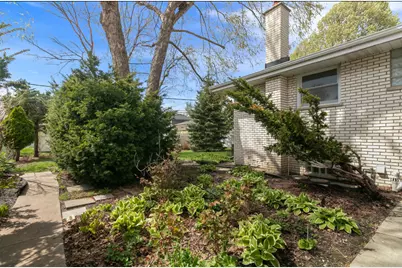 9712 S Kolmar Avenue, Oak Lawn, IL 60453 - Photo 17