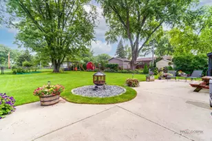 645 Marine Dr, Wauconda, IL 60084 - Photo 21