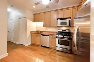 512 Callie Ct, Morton Grove, IL 60053 - Photo 7