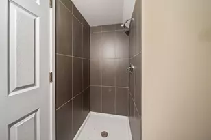1439 8th Ave, Rockford, IL 61104 - Photo 9