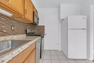 1534 Palmgren Dr, Glenview, IL 60025 - Photo 9