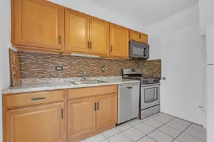 1534 Palmgren Dr, Glenview, IL 60025 - Photo 7