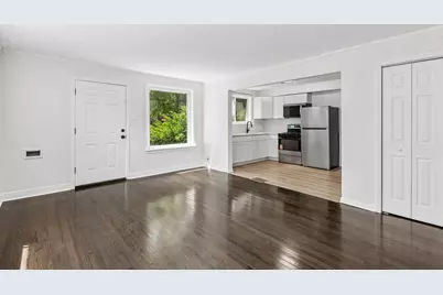 10145 S Bensley Avenue, Chicago, IL 60617 - Photo 5
