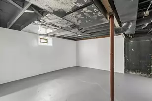 10145 S Bensley Ave, Chicago, IL 60617 - Photo 13