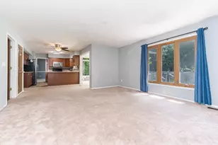 34 Chiswick Cir, Bloomington, IL 61704 - Photo 17