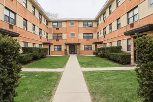 1652 W Pratt Blvd, Chicago, IL 60626 - Photo 1
