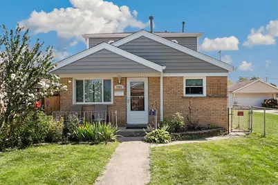 7751 Massasoit Avenue, Burbank, IL 60459 - Photo 1