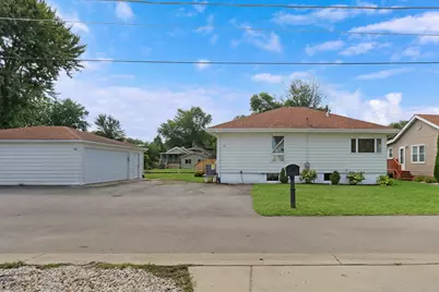 28 Lakeside Lane, Fox Lake, IL 60020 - Photo 3