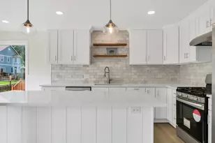 28 Lakeside Ln, Fox Lake, IL 60020 - Photo 9