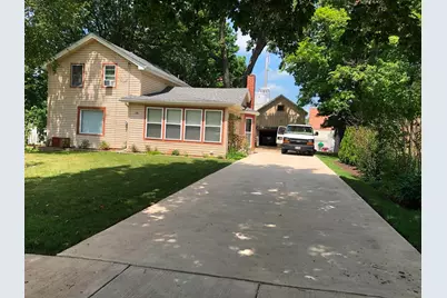 219 W 4th Street, Pecatonica, IL 61063 - Photo 1