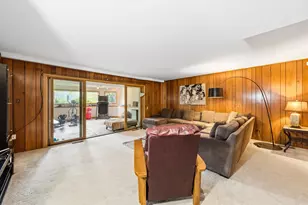 130 Surrey Ln, Burr Ridge, IL 60527 - Photo 37