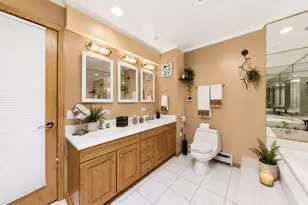 130 Surrey Ln, Burr Ridge, IL 60527 - Photo 29